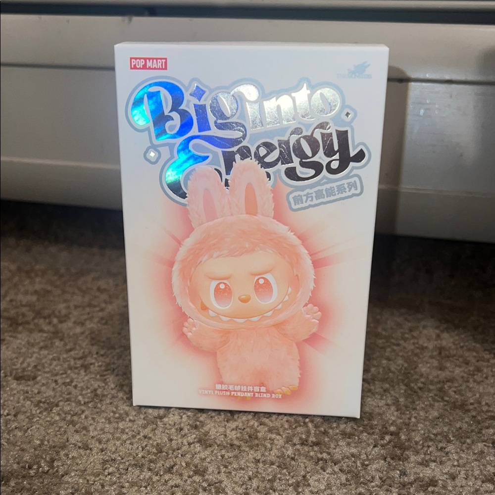 Pop mart Big Into Energy Labubu